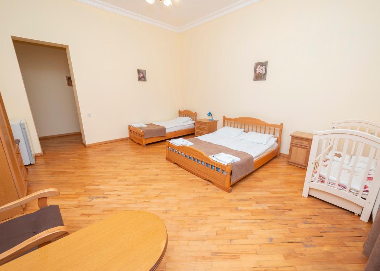 Popock Dilijan 2 Bed & Breakfast Exterior photo