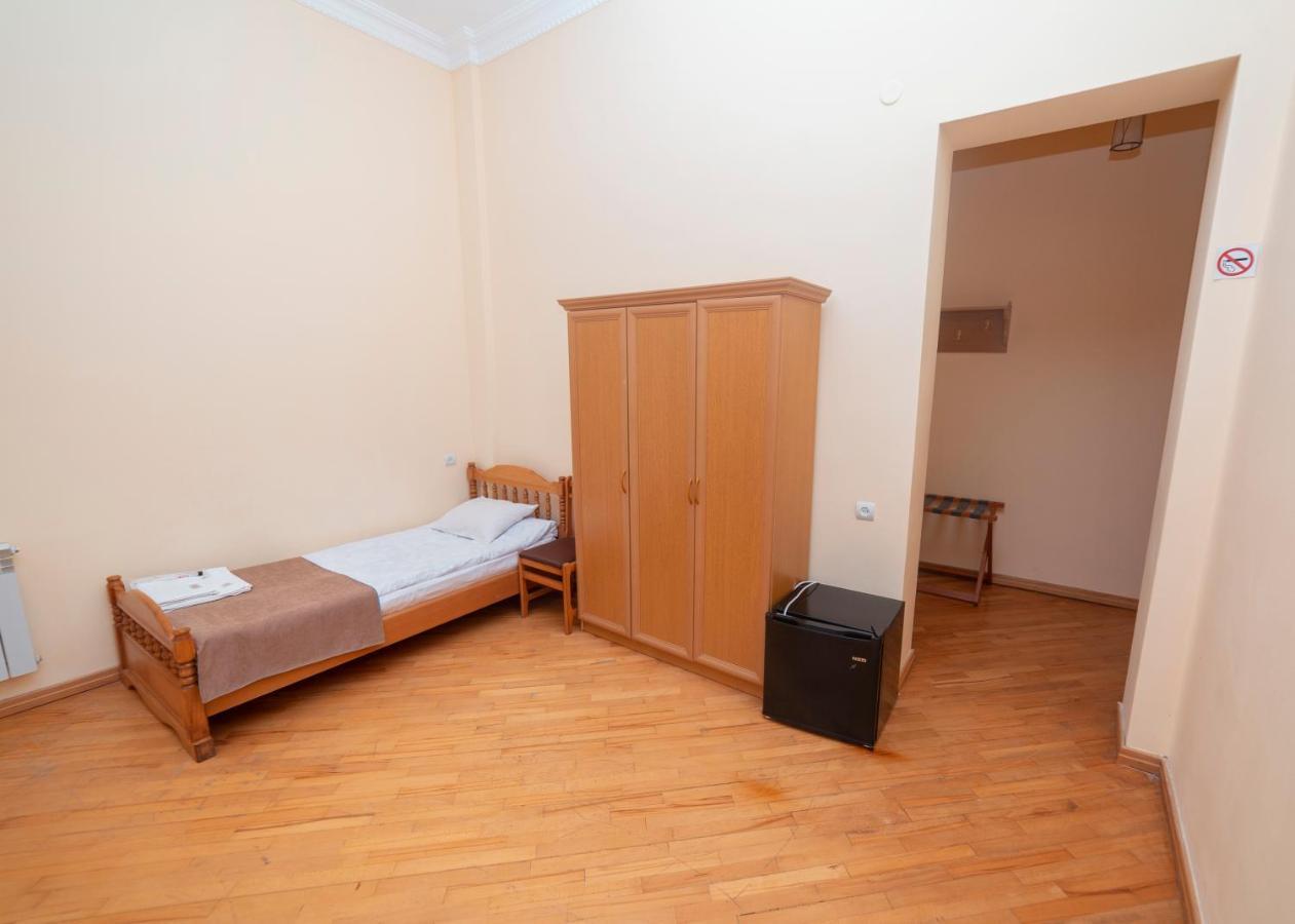 Popock Dilijan 2 Bed & Breakfast Exterior photo