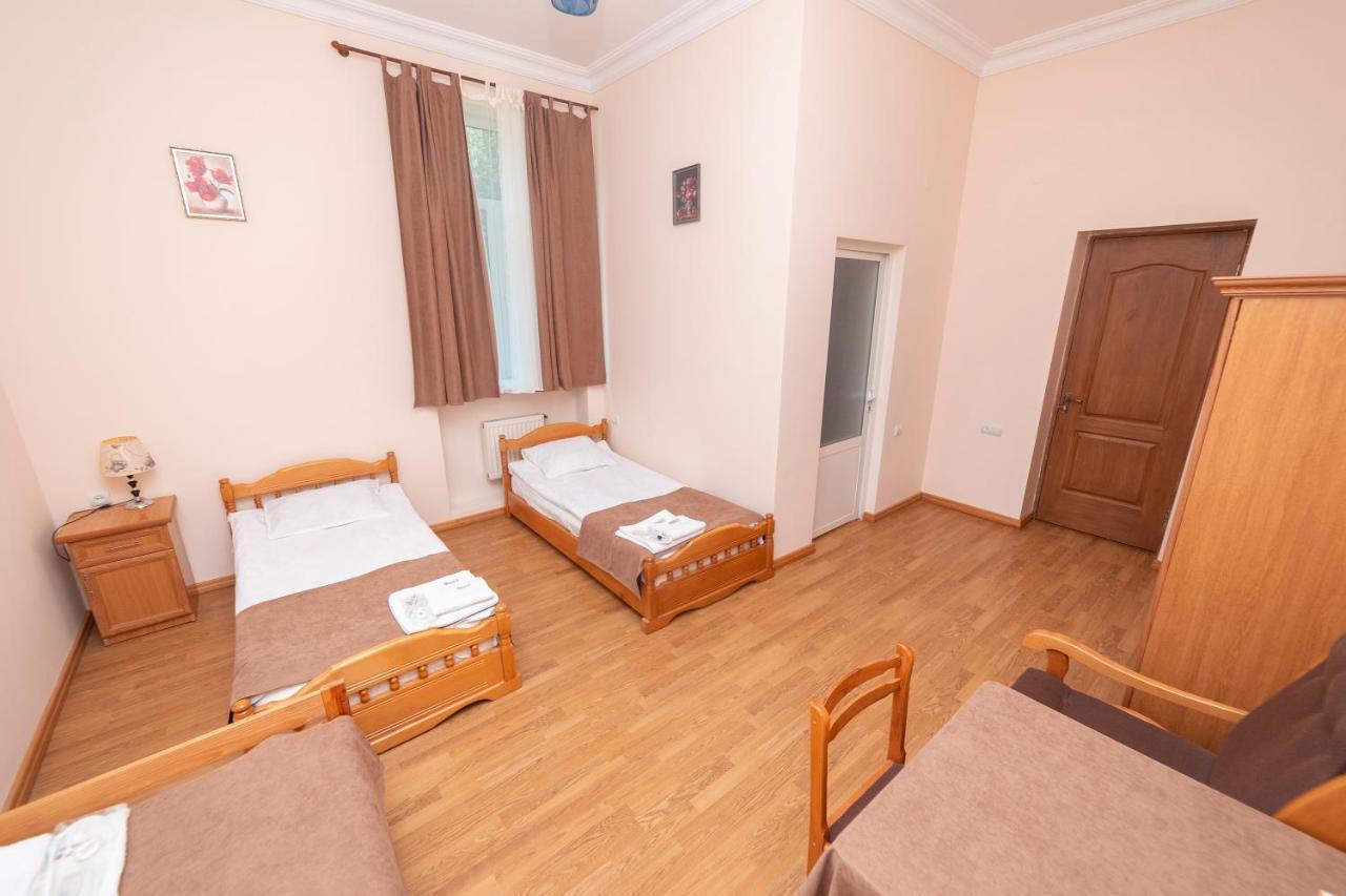 Popock Dilijan 2 Bed & Breakfast Exterior photo