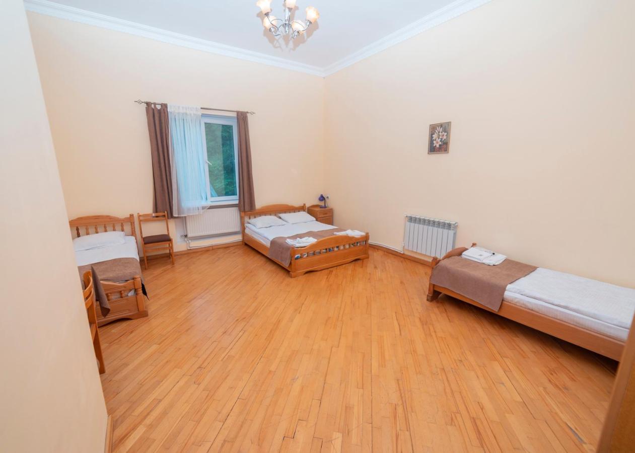 Popock Dilijan 2 Bed & Breakfast Exterior photo