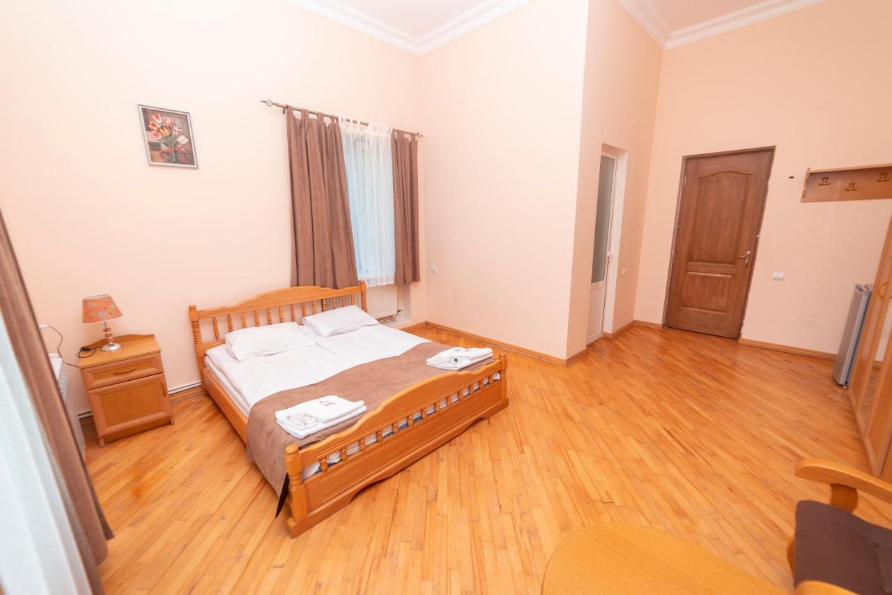Popock Dilijan 2 Bed & Breakfast Exterior photo
