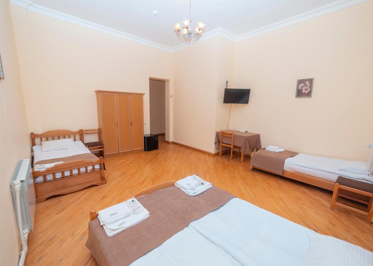 Popock Dilijan 2 Bed & Breakfast Exterior photo