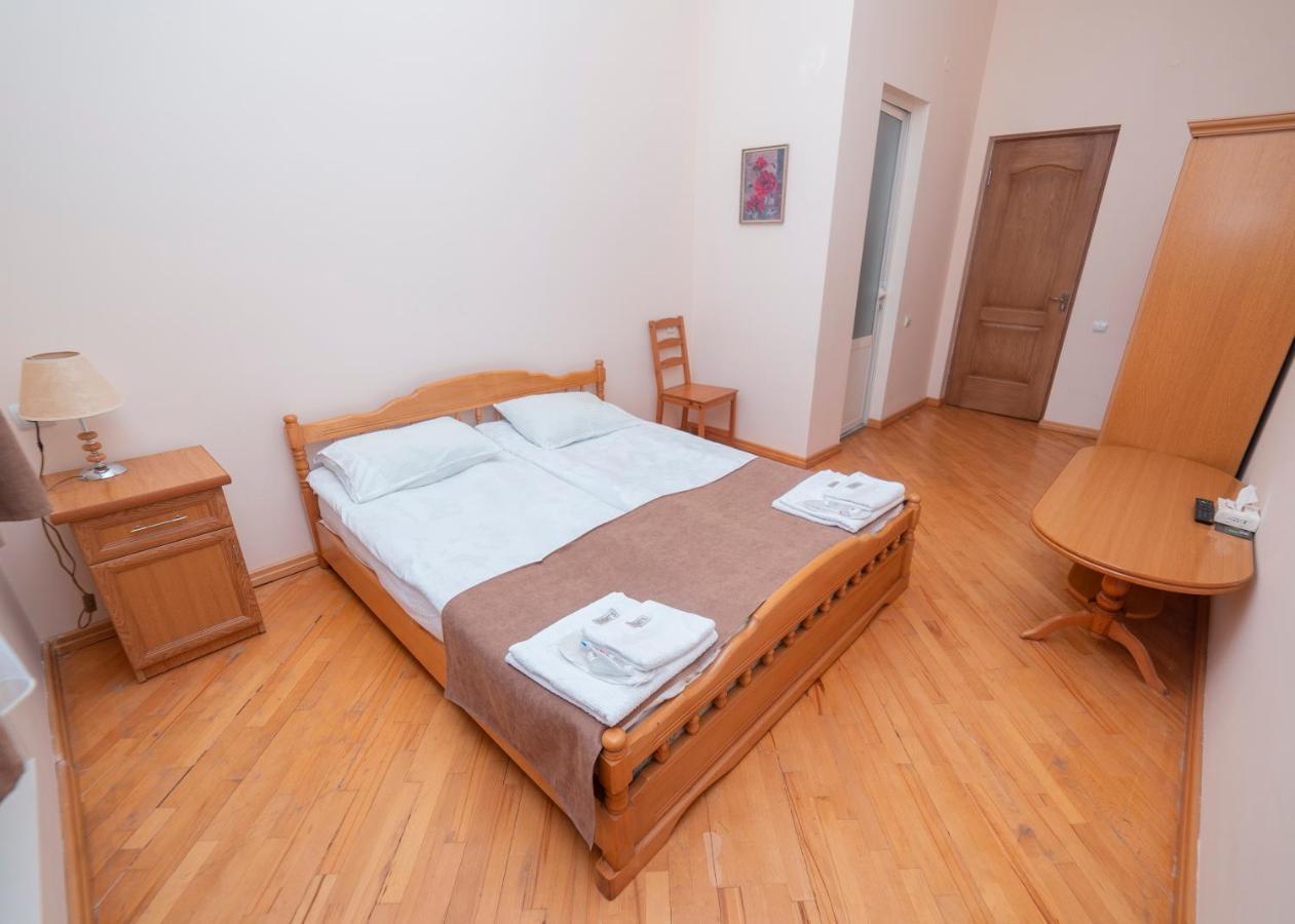 Popock Dilijan 2 Bed & Breakfast Exterior photo